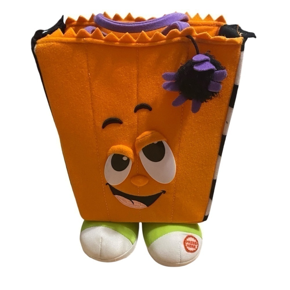 Hallmark Toe Tappin Trick or Treat Bag Sound Sings Motion Mamba #5 Halloween